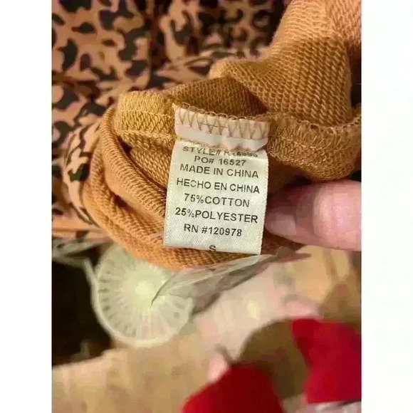 NWOT Entro Leopard Animal Print Long Sleeve Shorts Romper, sz S - Picture 9 of 12